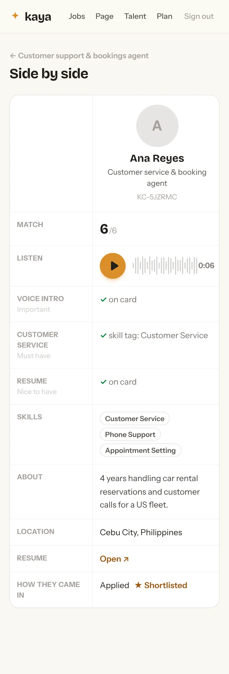 Two applicants side by side with their skills, resumes and voice players.